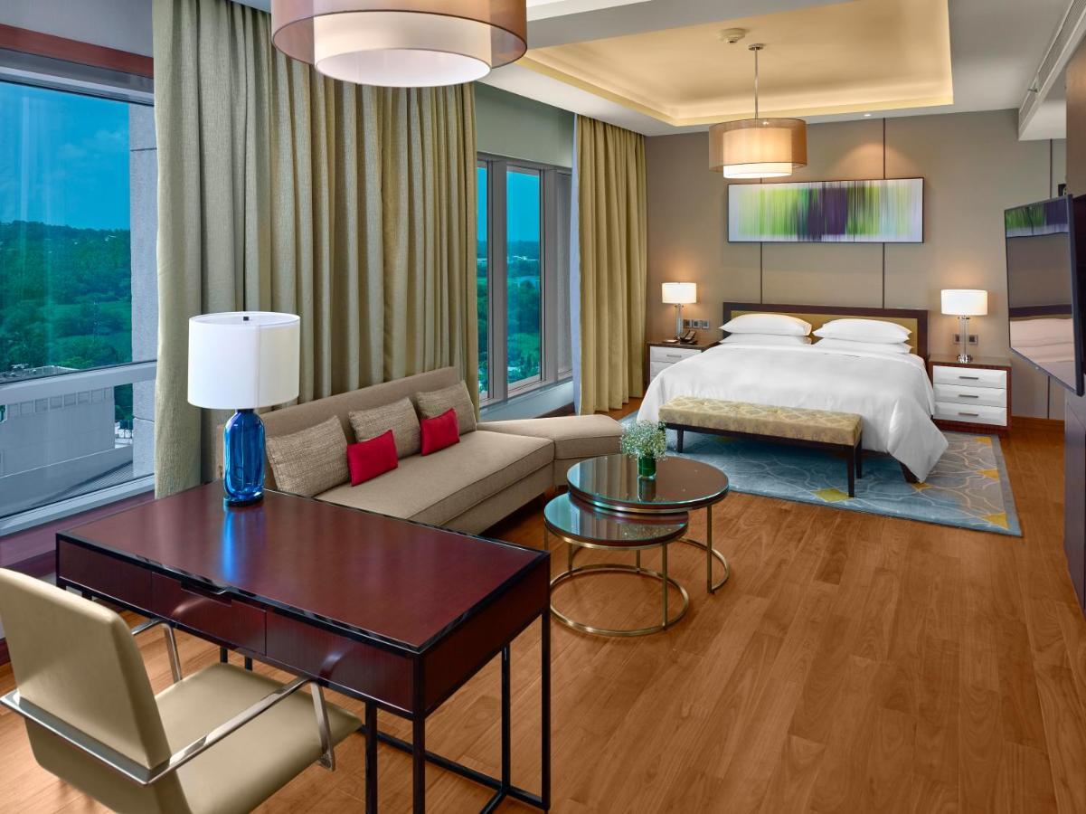 Hyatt Regency Thrissur Hotel Bagian luar foto